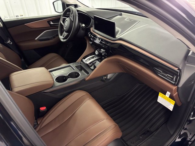 Used 2026 Acura MDX w/ Technology Package FWD image 32