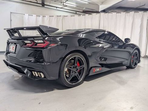Used 2021 Chevrolet Corvette Stingray Premium Cpe w/ Z51 Performance Package RWD image 3