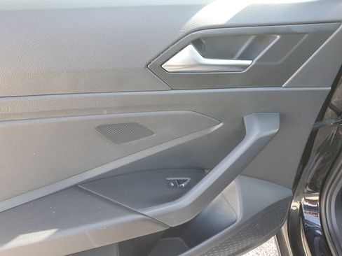 Used 2024 Volkswagen Jetta SE image 15