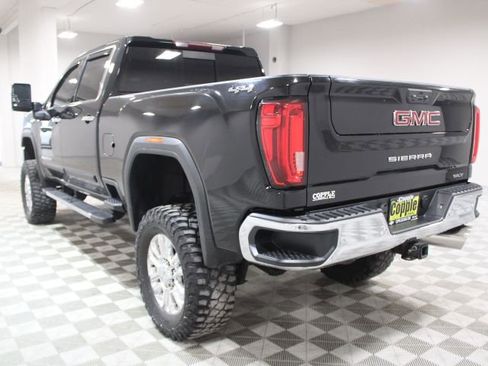 Used 2020 GMC Sierra 3500 SLT w/ SLT Convenience Package image 10