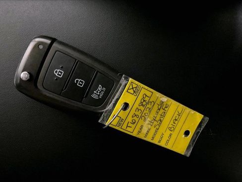 Used 2023 Hyundai Santa Fe SE w/ Cargo Package AWD/4WD image 11