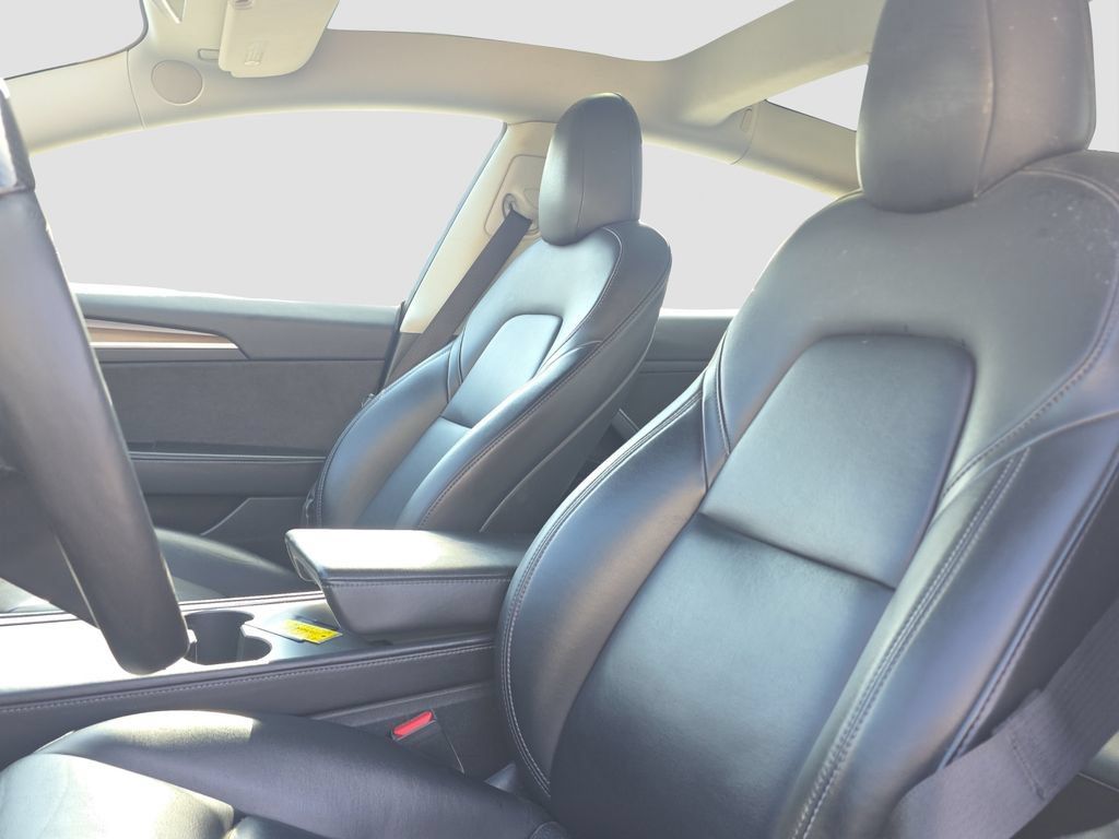 Used 2022 Tesla Model 3 Long Range AWD/4WD image 7