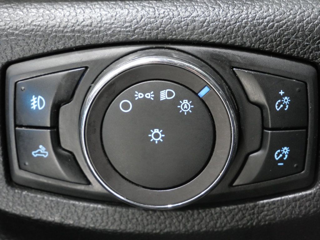 Used 2019 Ford F150 Lariat RWD image 13