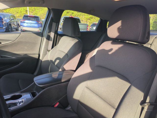 Used 2025 Chevrolet Malibu LT FWD image 11