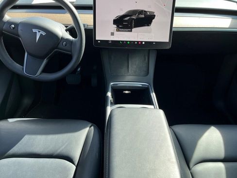 Used 2024 Tesla Model Y Long Range image 7