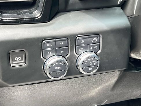 Used 2024 GMC Sierra 1500 AT4X AWD/4WD image 10