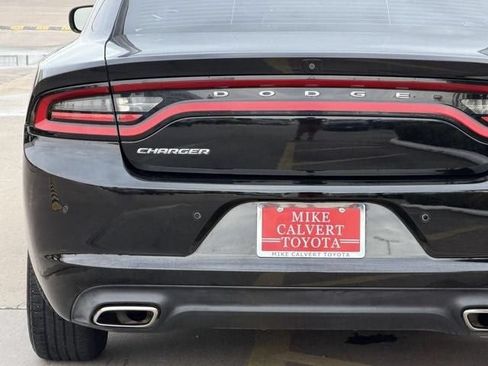Used 2023 Dodge Charger SXT RWD image 6