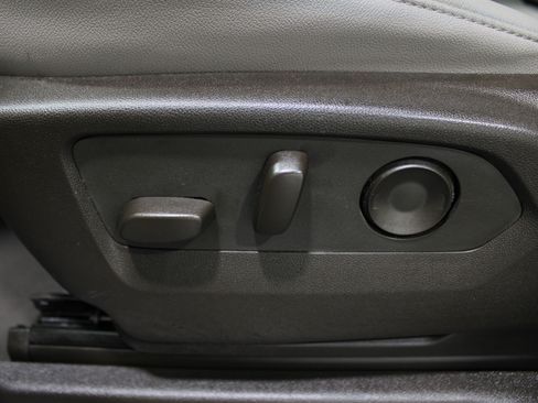 Used 2024 Chevrolet Tahoe LT w/ Luxury Package image 4