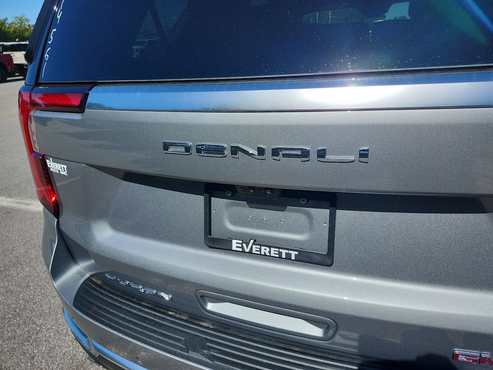 New 2027 GMC Yukon Denali w/ Denali Reserve Package AWD/4WD image 4