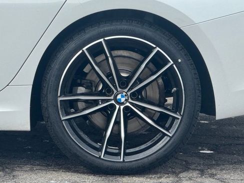 Certified 2022 BMW 330i xDrive Sedan w/ M Sport Package image 4