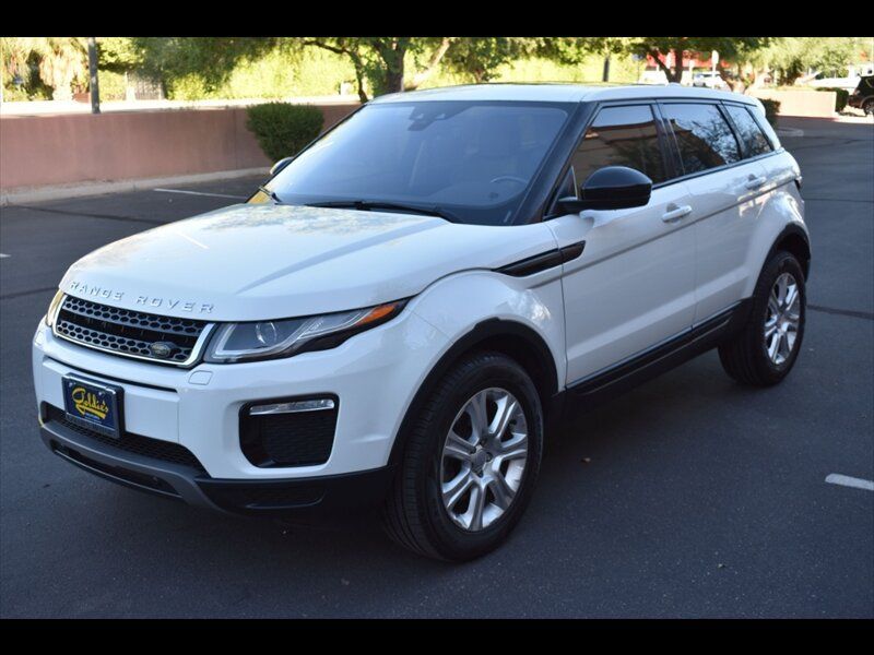 Used 2018 Land Rover Range Rover Evoque SE AWD/4WD image 3