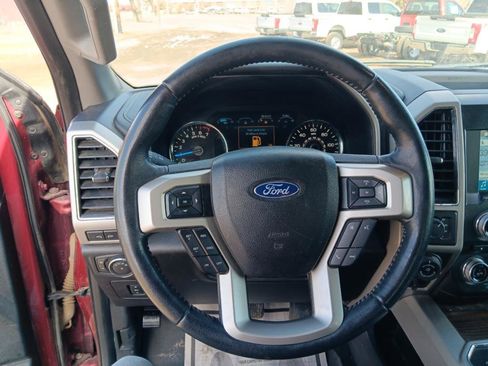 Used 2017 Ford F150 Lariat image 11