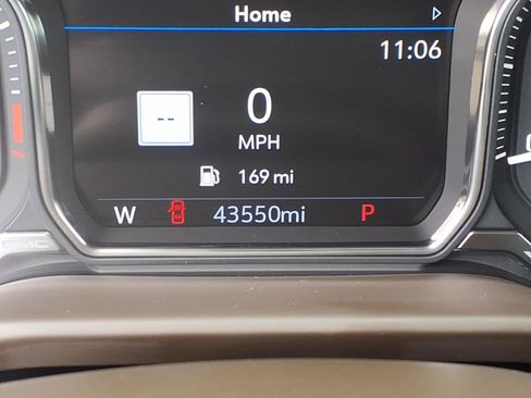 Used 2022 GMC Sierra 2500 Denali w/ Denali Ultimate Package AWD/4WD image 34