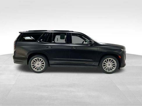 Used 2021 Cadillac Escalade Sport Platinum AWD/4WD image 4