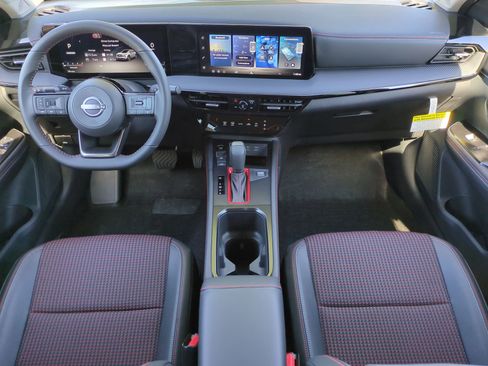 New 2026 Nissan Kicks SR FWD image 14