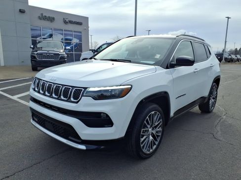 Used 2024 Jeep Compass Limited w/ Elite Group AWD/4WD image 8