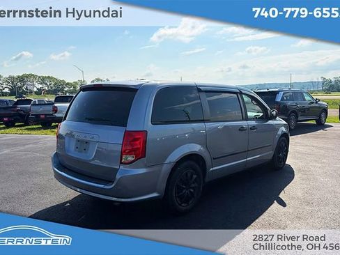Used 2014 Dodge Grand Caravan American Value Package FWD image 22
