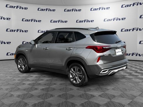 Used 2023 Kia Seltos S AWD/4WD image 3