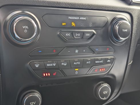 Used 2021 Ford Ranger Lariat w/ Tremor Off-Road Package image 24