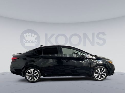 Used 2020 Nissan Versa SR image 8