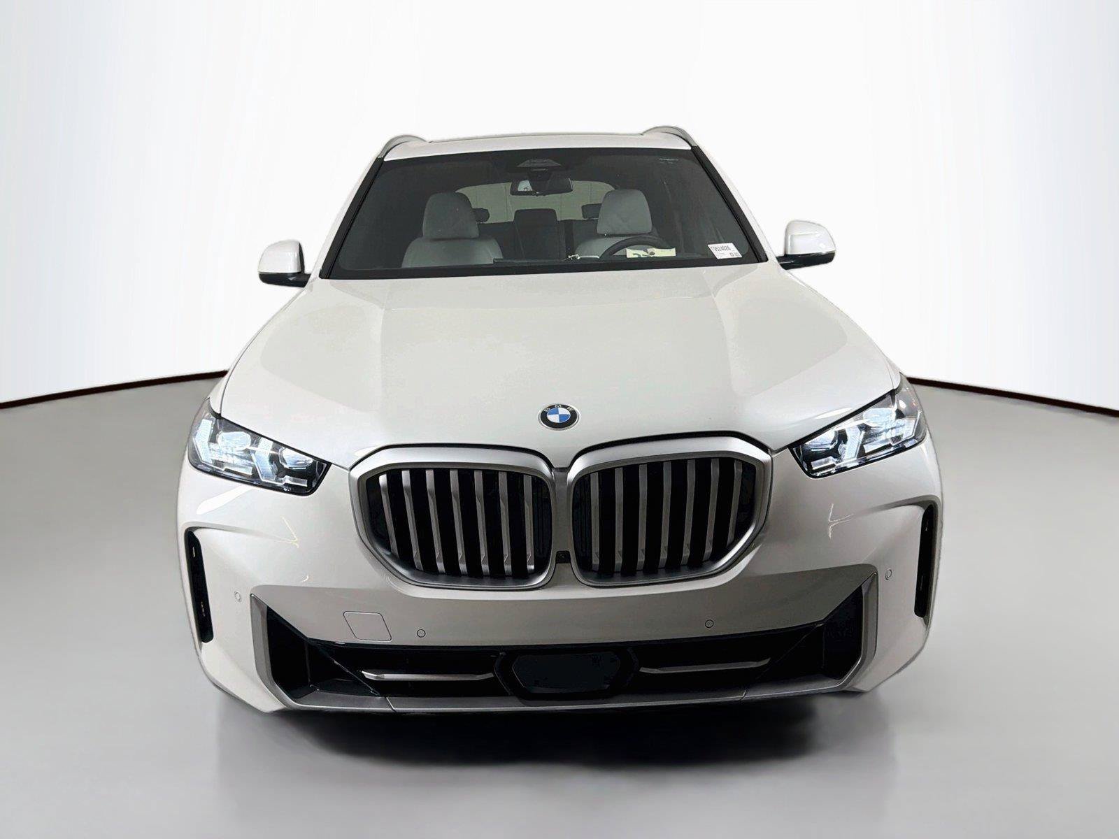 New 2026 BMW X5 xDrive40i w/ Climate Comfort Package AWD/4WD image 2
