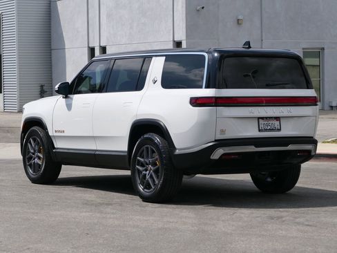 Used 2023 Rivian R1S Adventure AWD/4WD image 5