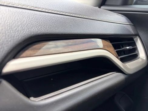 Used 2019 GMC Terrain Denali w/ Advanced Safety Package FWD image 32