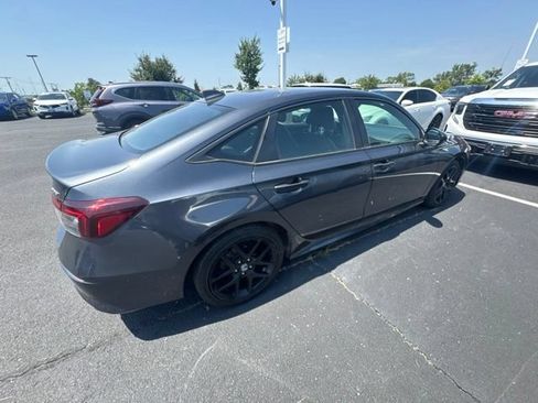 Used 2025 Honda Civic Sport image 10