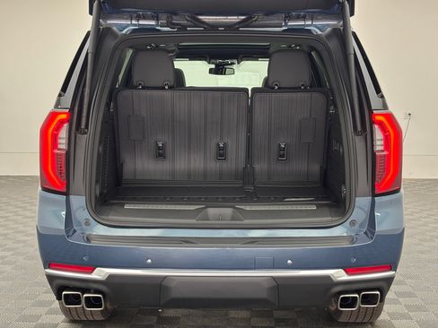 New 2026 GMC Yukon Denali w/ Sun & Power Step Package AWD/4WD image 11