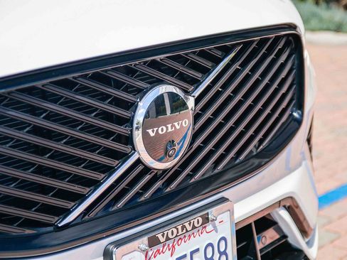 Used 2026 Volvo XC60 B5 Plus w/ Protection Package Premier image 13