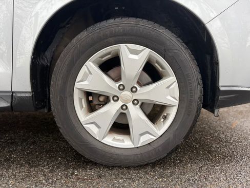 Used 2015 Subaru Forester 2.5i w/ Alloy Wheel Package image 41