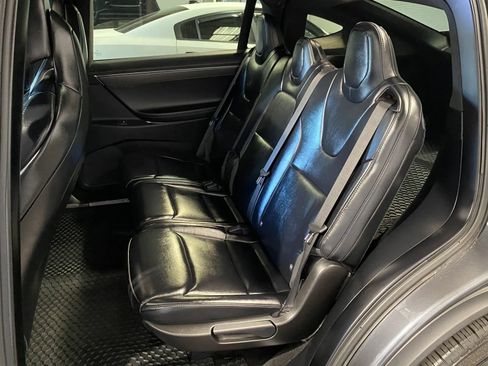 Used 2017 Tesla Model X 75D image 9