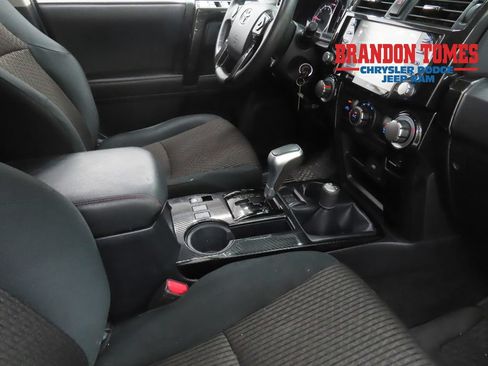 Used 2020 Toyota 4Runner TRD Off-Road AWD/4WD image 23