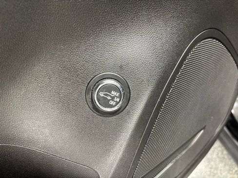 Used 2023 Buick Envision Essence w/ Sport Touring Package AWD/4WD image 36