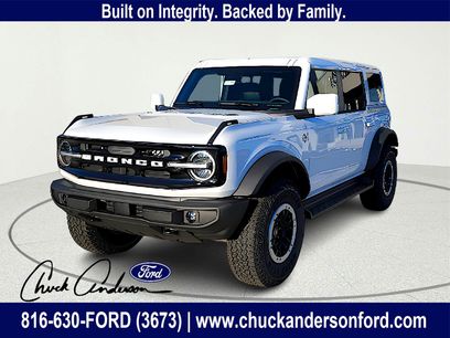 New 2025 Ford Bronco Outer Banks w/ Sasquatch Package