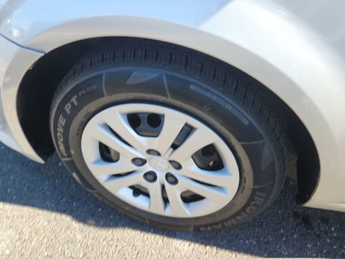 Used 2020 Chevrolet Sonic LT image 16