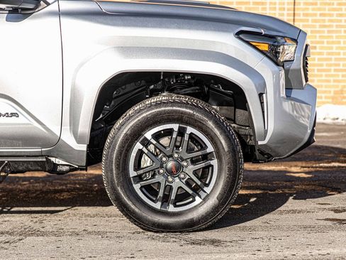 Used 2025 Toyota Tacoma TRD Sport image 10