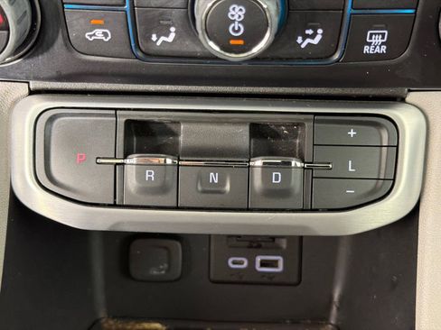 Used 2022 GMC Acadia SLT w/ Technology Package FWD image 33