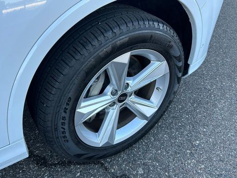 Used 2025 Audi Q7 3.0T Premium w/ Convenience Package image 44