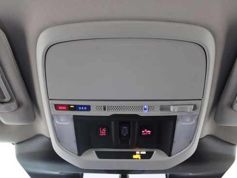 Used 2024 Subaru Forester Limited w/ Convenience Package AWD/4WD image 34