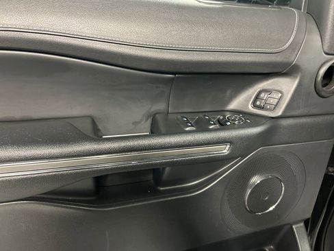 Used 2024 Ford Expedition Max XLT image 14