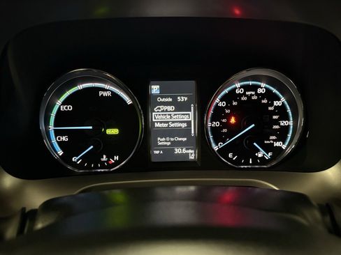 Used 2016 Toyota RAV4 XLE image 11