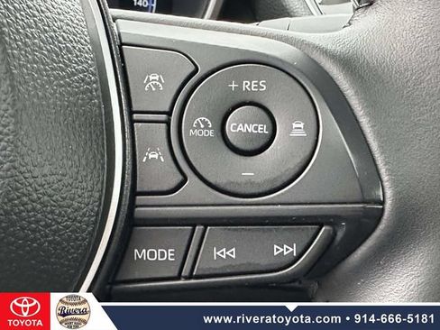 Used 2026 Toyota Corolla XSE FWD image 32