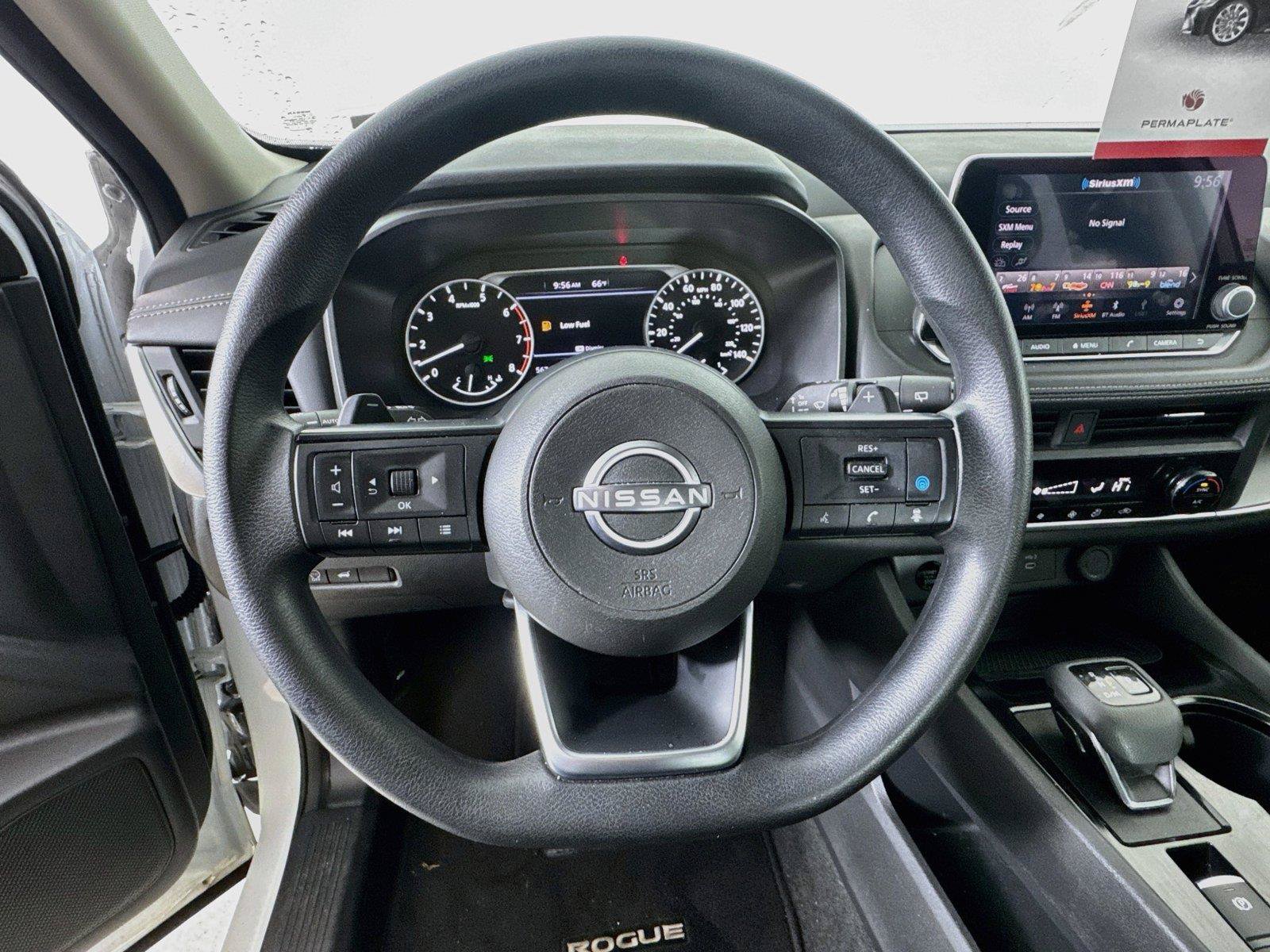 Used 2024 Nissan Rogue SV FWD image 11