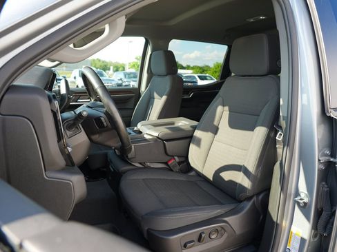Used 2024 Chevrolet Silverado 1500 LT AWD/4WD image 12