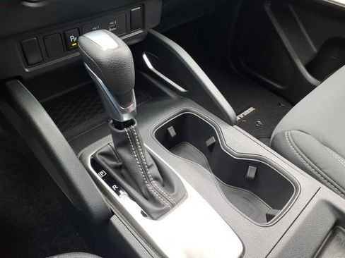 Used 2022 Nissan Frontier SV w/ Technology Package image 16