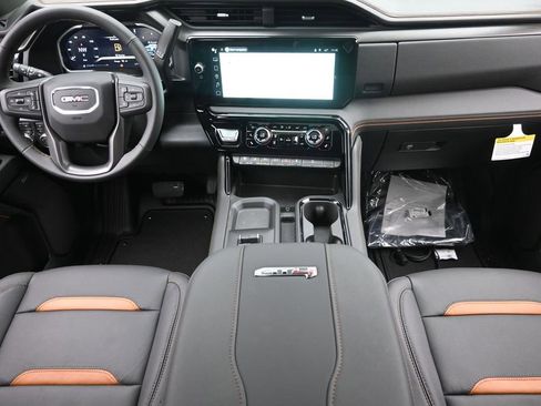New 2026 GMC Sierra 2500 AT4 w/ AT4 Premium Plus Package AWD/4WD image 12