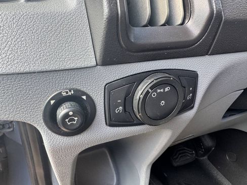 Used 2019 Ford Transit 250 148 High Roof Extended RWD image 20