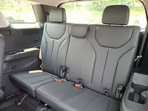 Used 2025 Hyundai Palisade XRT FWD image 11