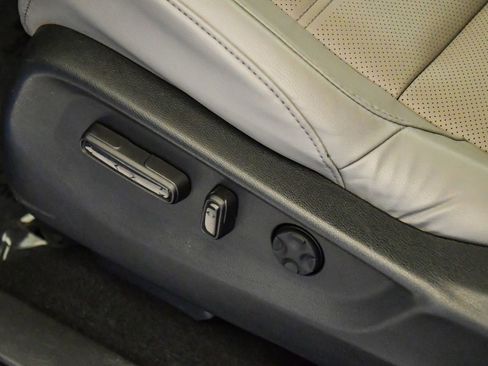 Used 2018 Honda CR-V EX-L image 25